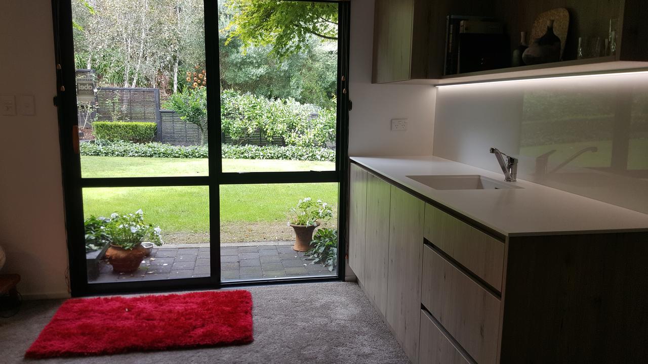 Sequoia Steps Bed and Breakfast New Plymouth Exteriör bild