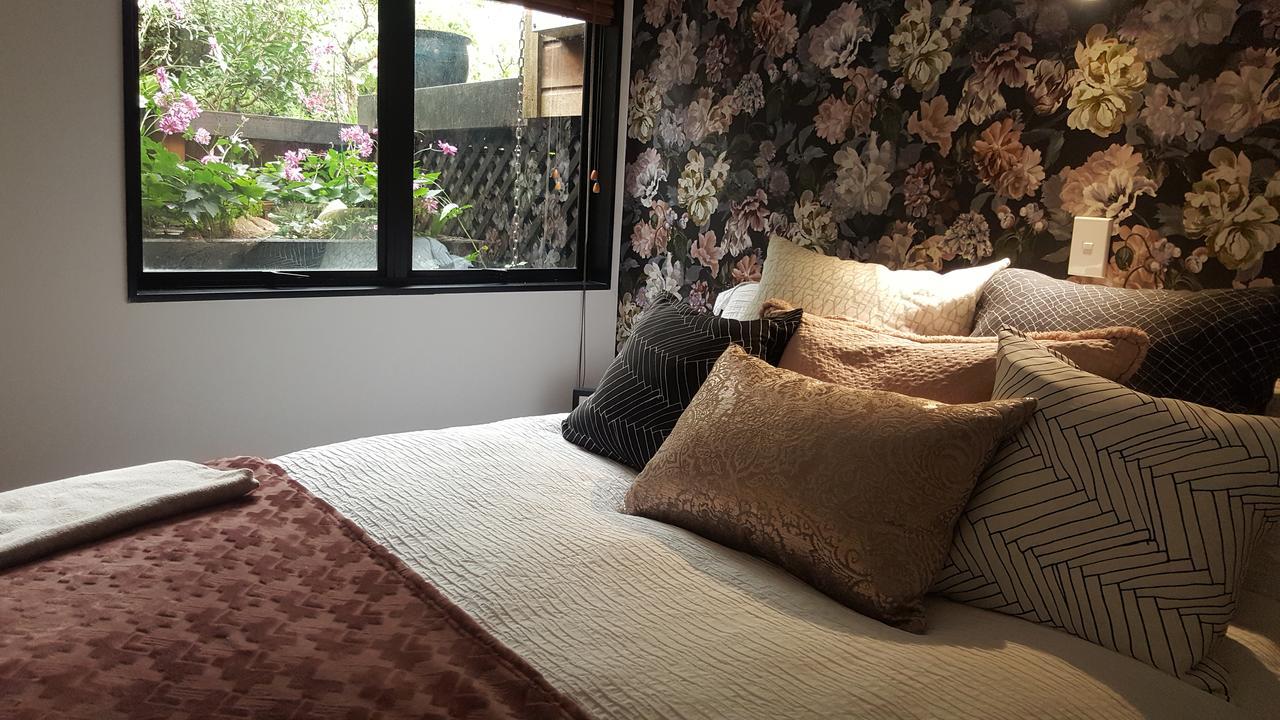 Sequoia Steps Bed and Breakfast New Plymouth Exteriör bild